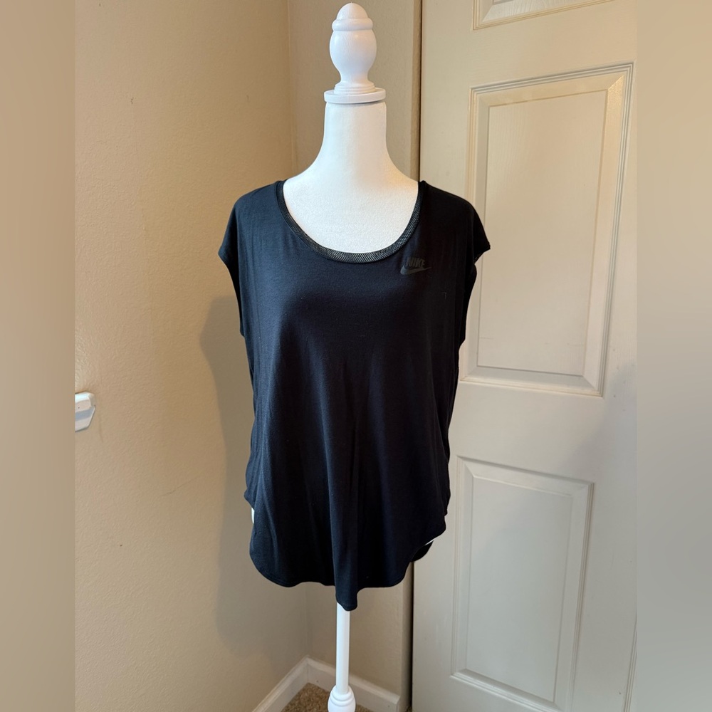 Nike Women's Black Muscle Tee with Mesh back